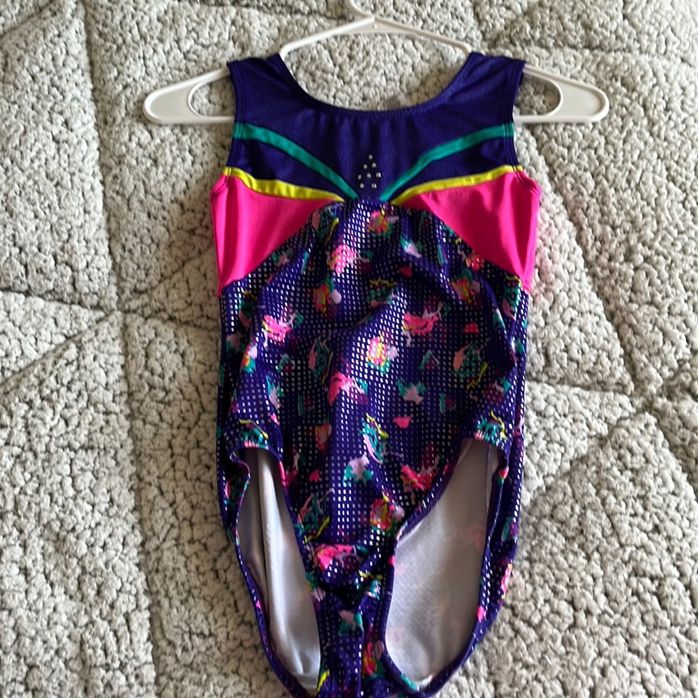 gymnastics leo